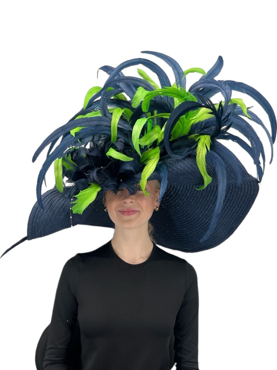 Cappelli di Katie Grande Cappello Derby In Paglia In Blu Navy Accessori